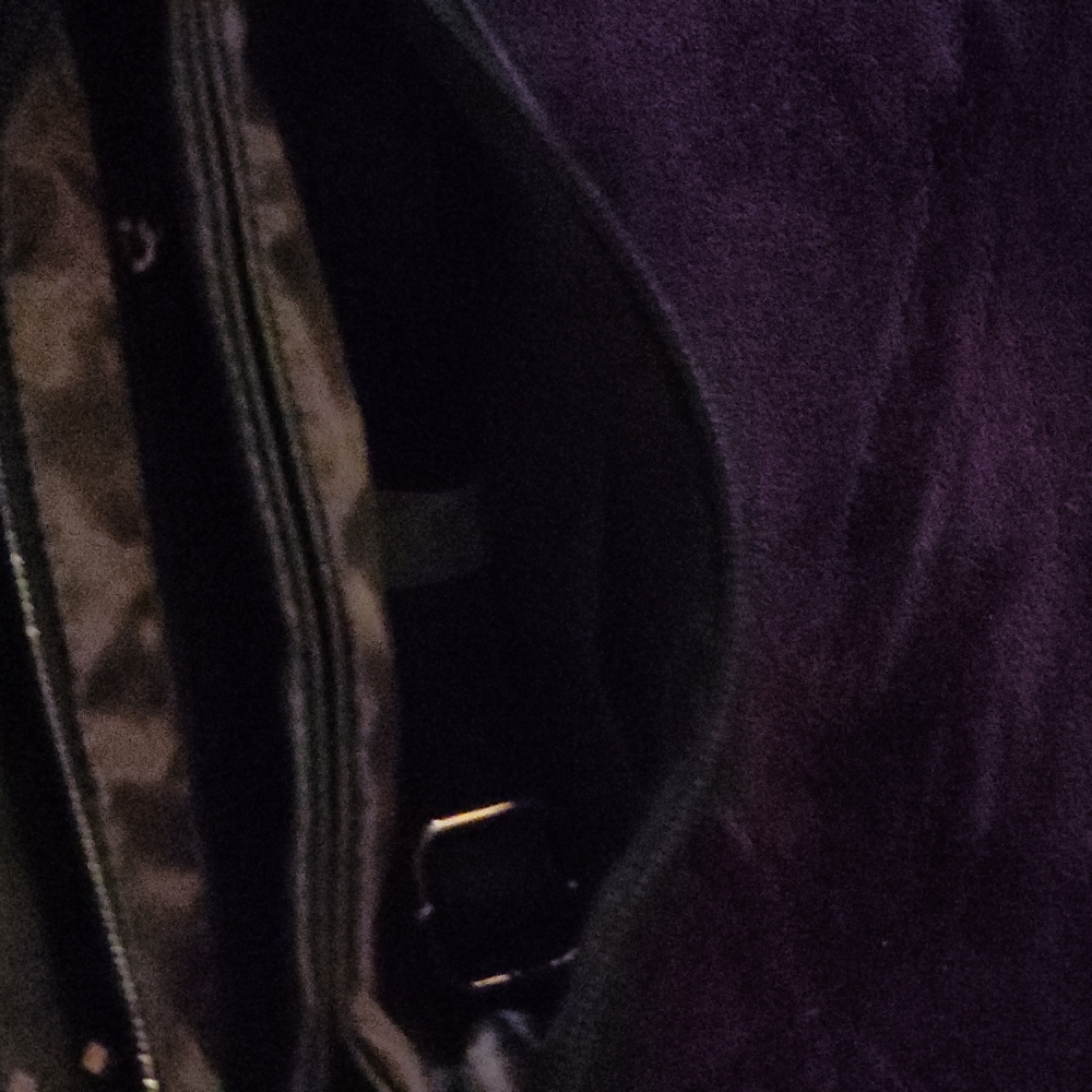 Purse - Picture 2 of 3